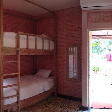 Dusun Semilir Hotel And Resort Semarang Extérieur photo