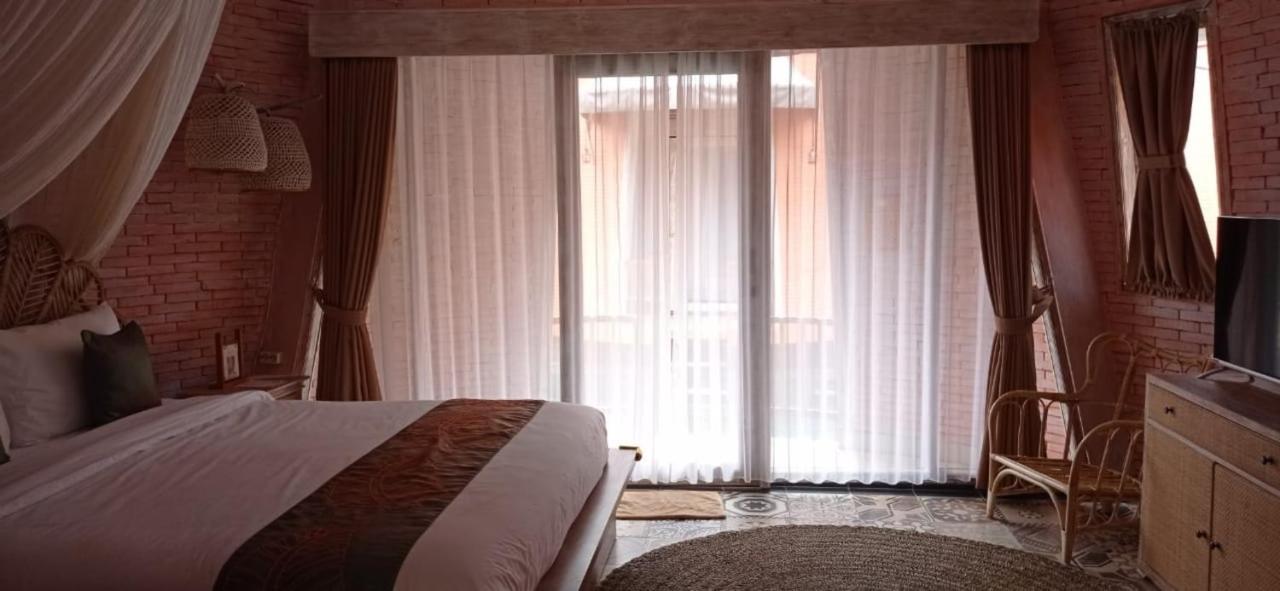 Dusun Semilir Hotel And Resort Semarang Extérieur photo