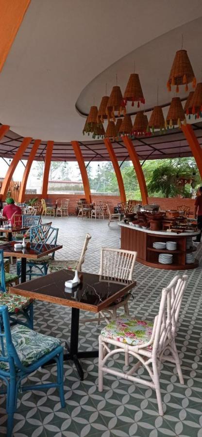 Dusun Semilir Hotel And Resort Semarang Extérieur photo
