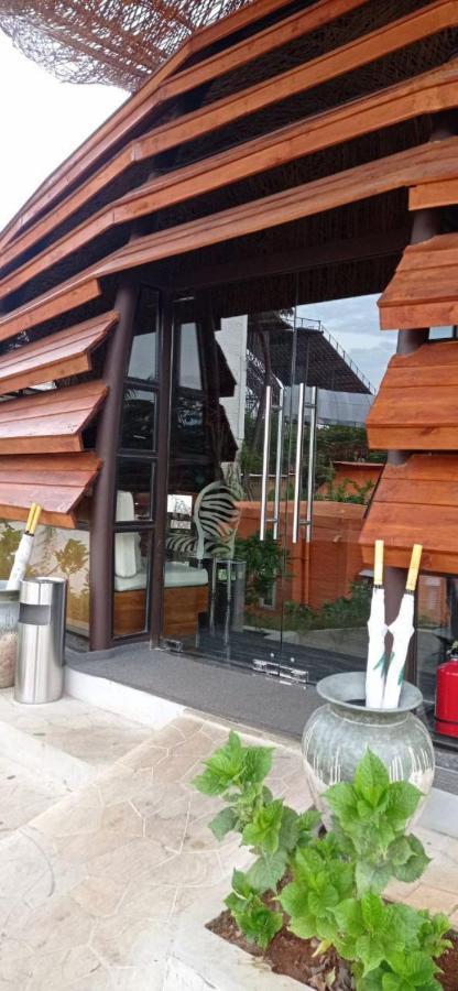 Dusun Semilir Hotel And Resort Semarang Extérieur photo